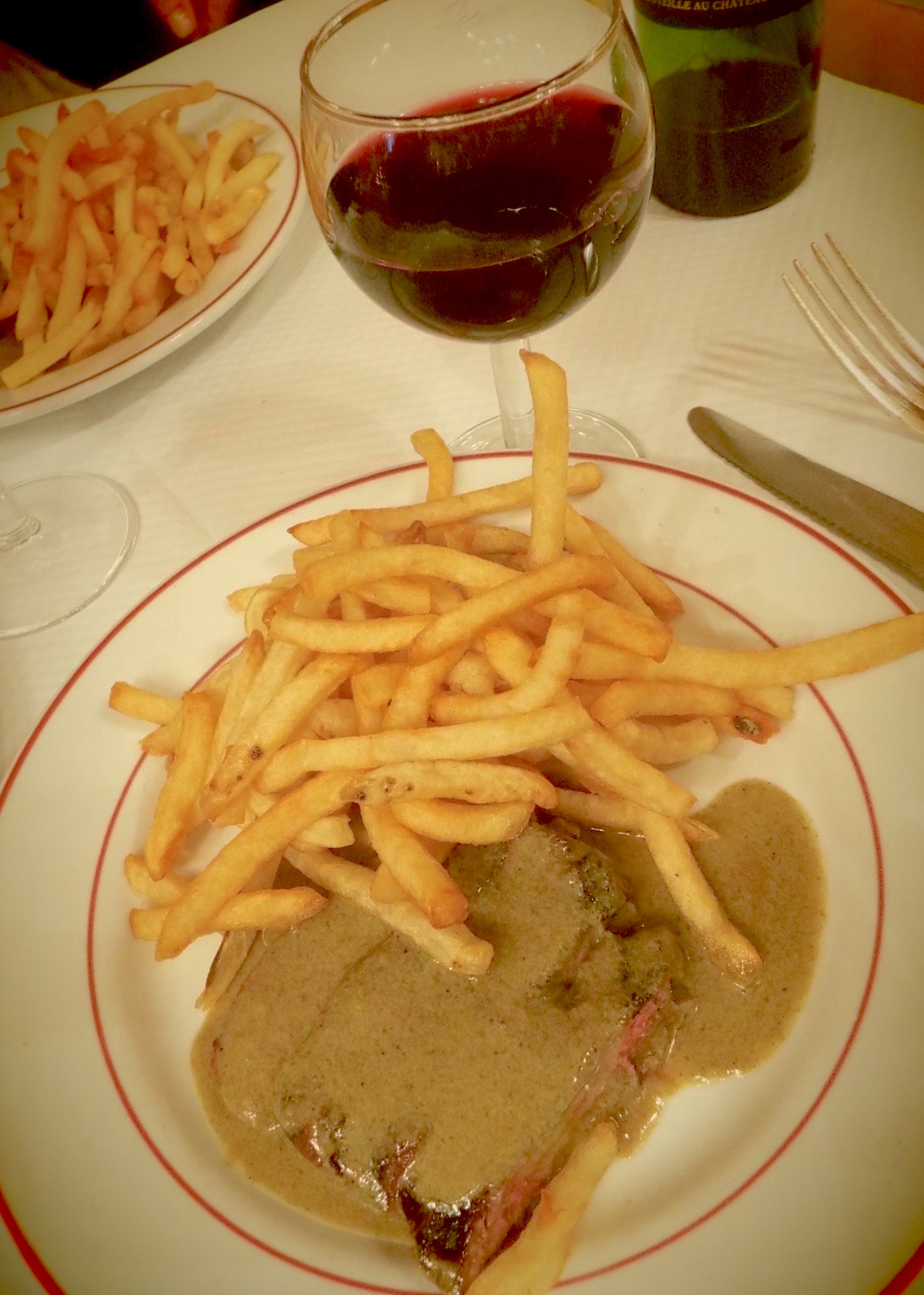 Steak frites in Paris