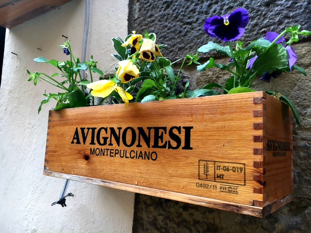 A clever flower box