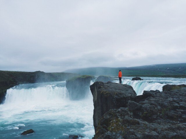 Iceland water falls 1.jpg